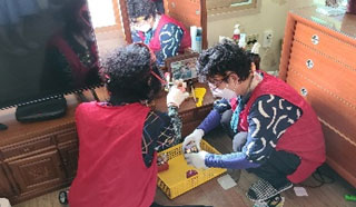 청소 하시는 모습1