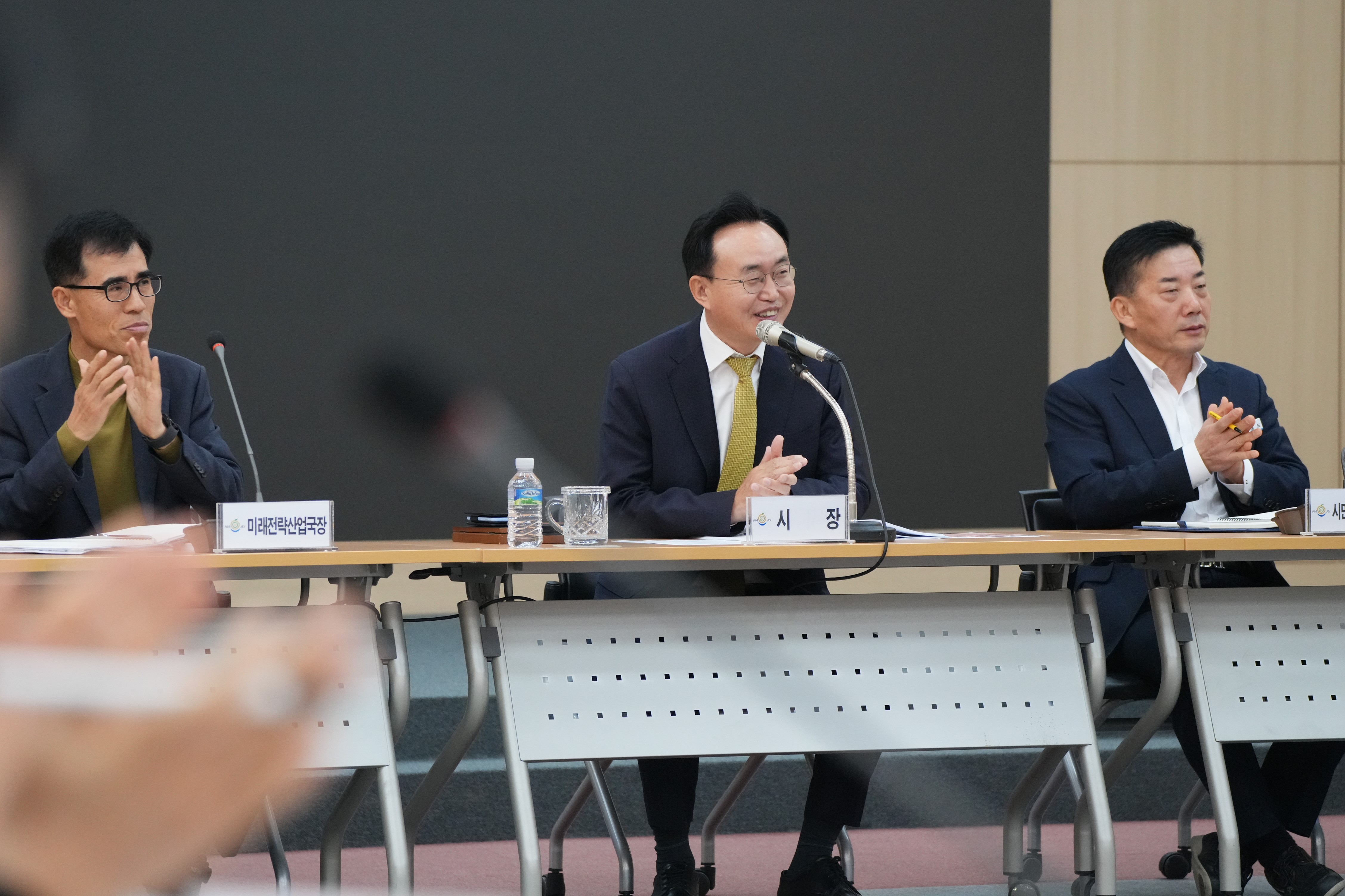  발언중인 윤병태 나주시장의 모습