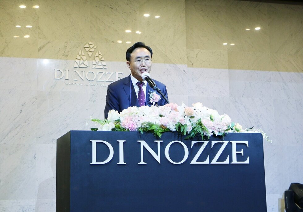 재경나주시향우회 정기총회 나주시장의 축사모습 근접촬영