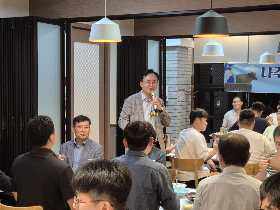 윤병태 나주시장, 청년 한우 농가와 간담회…애로 청취