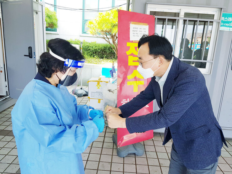 명절 연휴 보건소 근무자 격려 방문