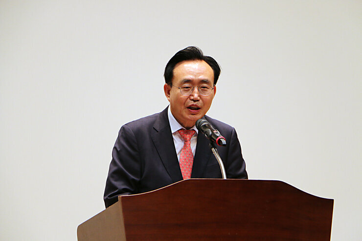 맹모삼천지교 나주포럼 나주시장의 축사모습 근접촬영