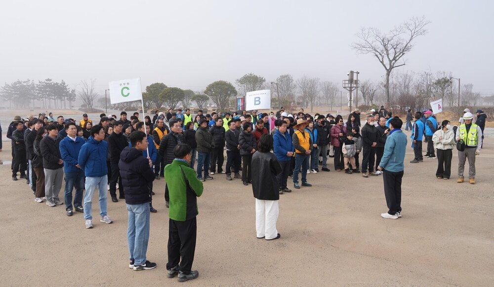 나주시, 봄맞이 영산강정원 환경정비 자원봉사 실시