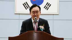 대한노인회 나주시지회 회장 이취임식 나주시장의 축사모습 근접촬영