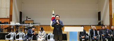 나주시장배 생활체육 탁구대회 나주시장이 인사말을 하고 있는 모습