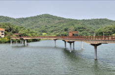 나주호 둘레길을 멀리서 찍은 사진