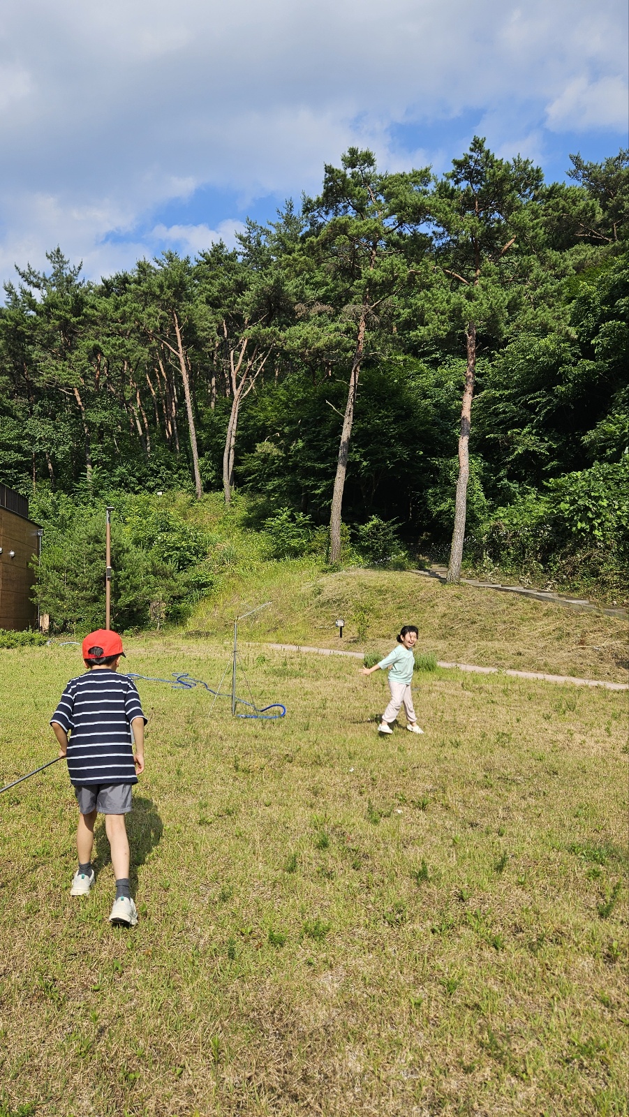 숲체원 잔디공원에서 노는 아이들