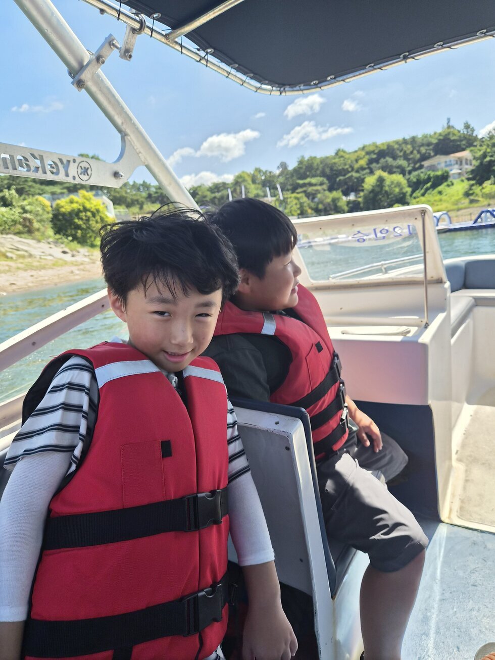 보트에서 한컷
