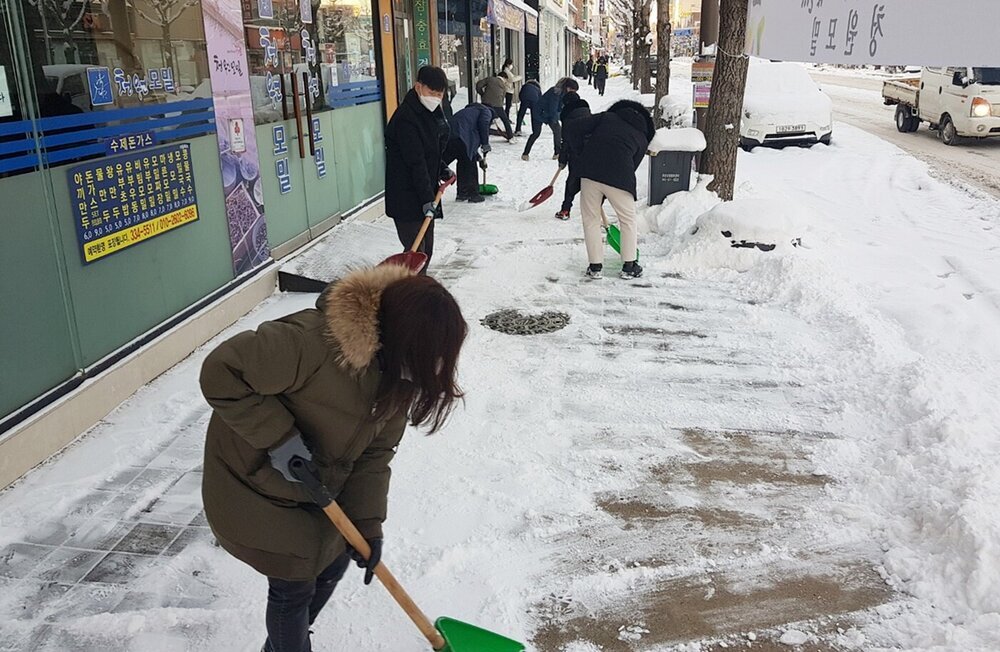 나주시, 제설작업 구슬땀 … 공무원 1000여명 동참