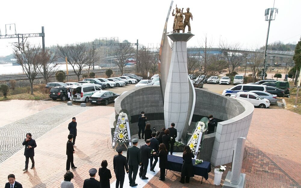 제104주년 3.1절 기념식, 나주학생독립운동기념탑 헌화,참배