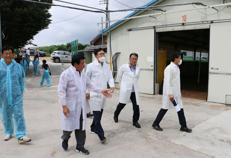 동강면 무더위쉼터, 오리농장 폭염대비 현장방문