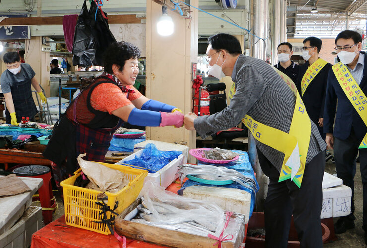 추석맞이 전통시장 장보기 행사