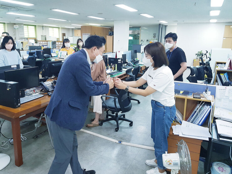 명절 연휴 보건소 근무자 격려 방문