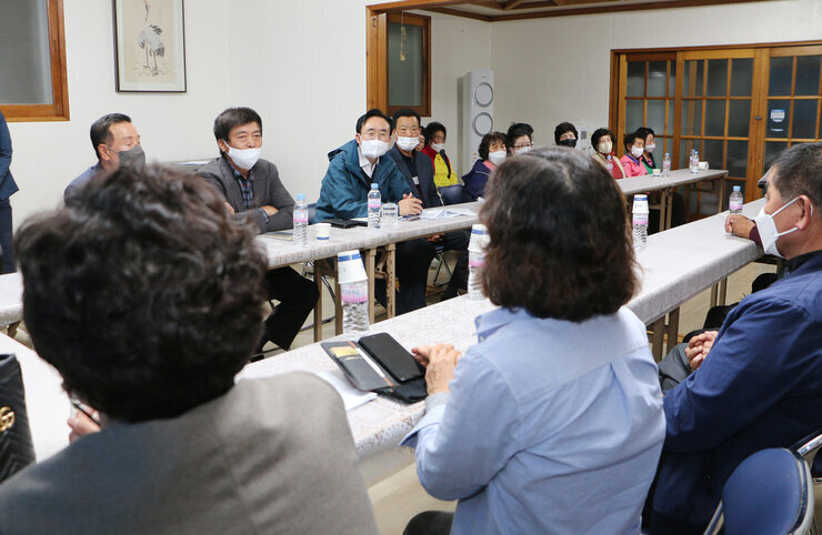 시장과 함께하는 야죽마을 좌담회