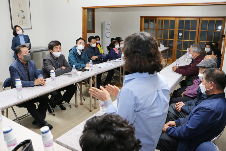 시장과 함께하는 야죽마을 좌담회