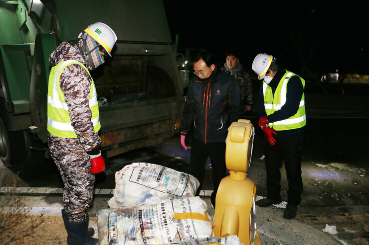  환경미화원 작업현장 미화원 격려