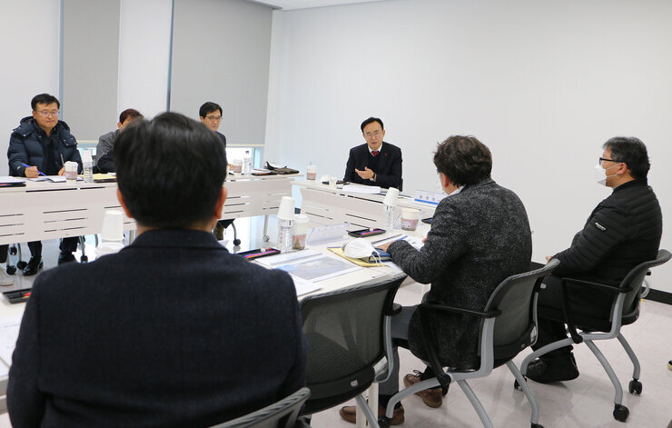 나주 에너지밸리 연구기관 방문 회의 모습 근접