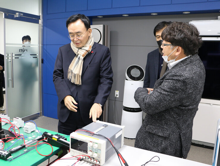 에너지밸리 연구기관 방문 기관 순회 모습5