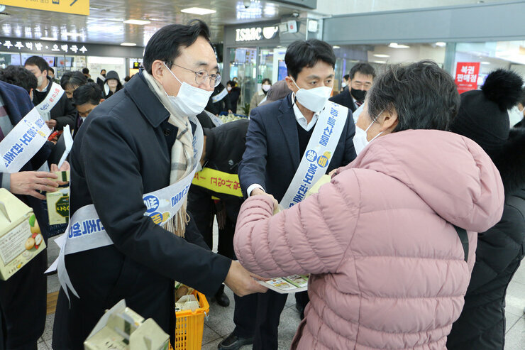 나주배 홍보, 판촉행사 나주시장 홍보모습1
