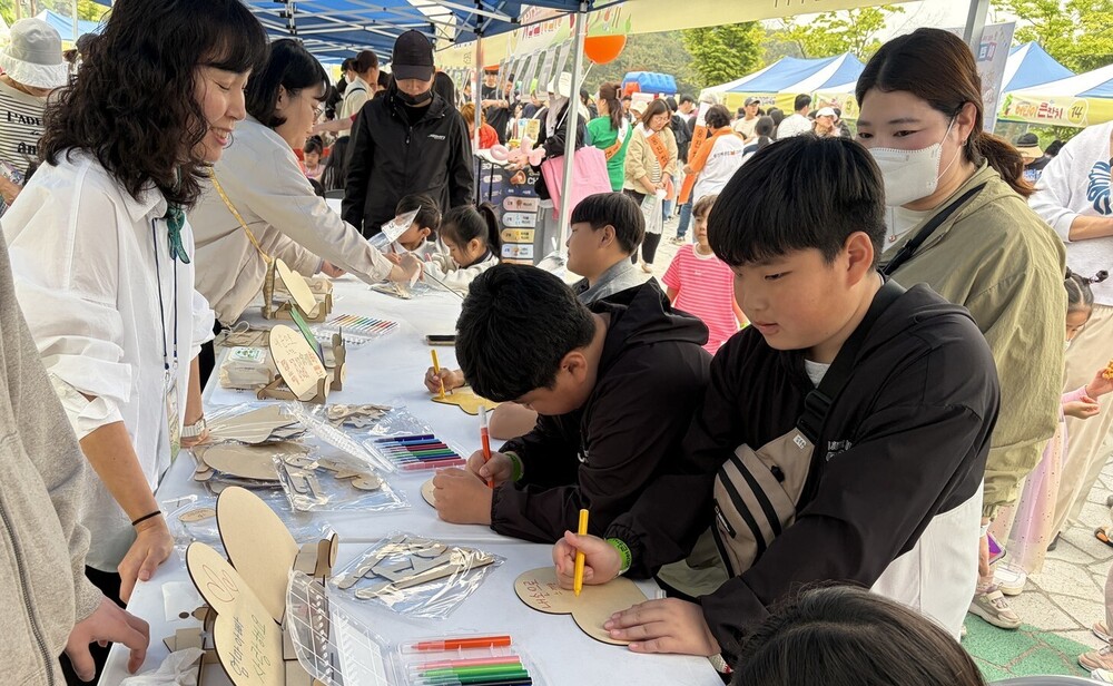나주시, 제104회 어린이날 ‘목재 체험 부스’ 성료