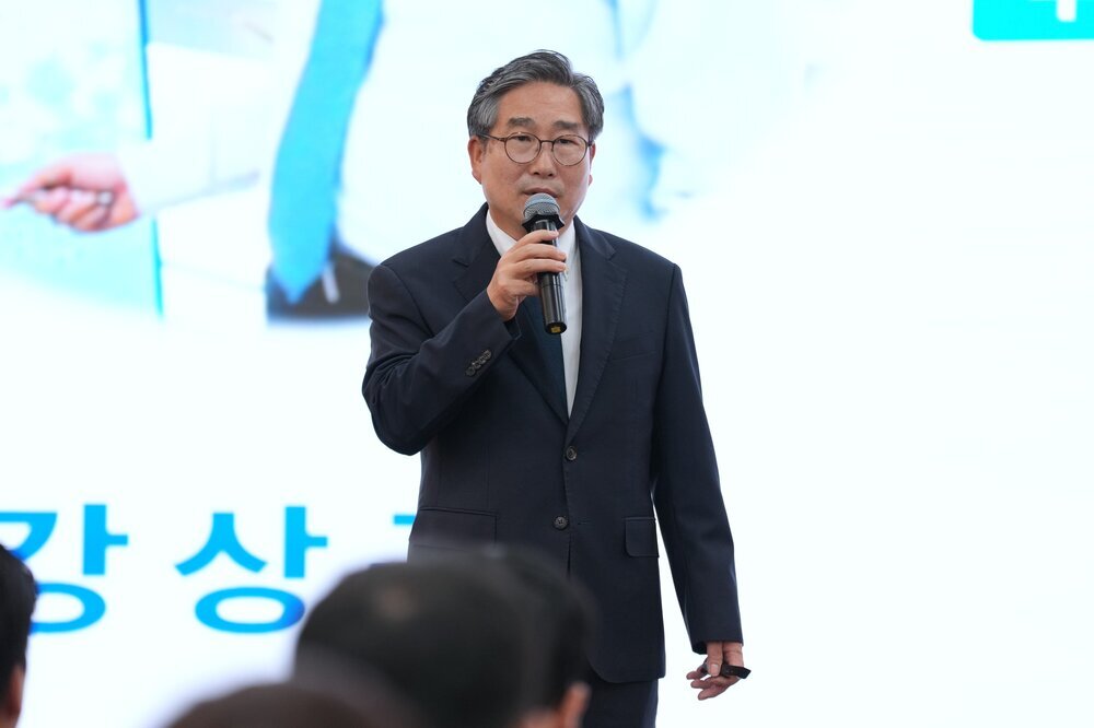 나주시, 5월 정례조회…유공 시민 표창·통합시대 전략 제시
