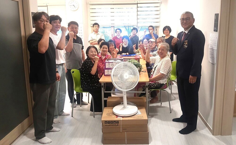 나주 목사골로타리클럽, 어르신들께 ‘시원한 바람’ 선물