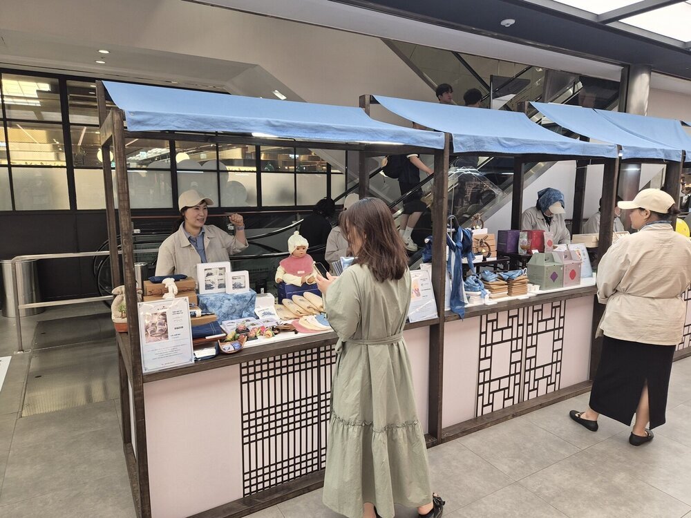 나주 천연염색 영유아 브랜드 ‘포근아이’, 백화점 첫선