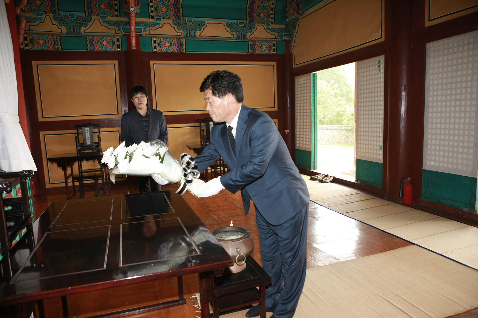 정렬사 참배 (3).JPG