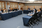 나주시 RE100 에너지정책 자문위원회 우측면에서 촬영한 회의 모습