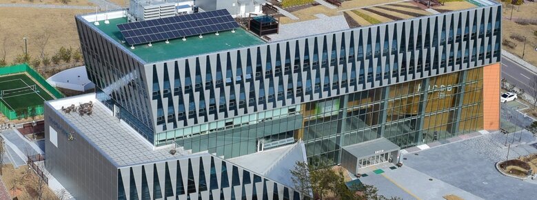 혁신도시 콘텐츠진흥원 건물의 전경사진