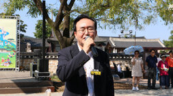 천년 나주목읍성문화 축제 나주시장의 인사말 모습 근접촬영