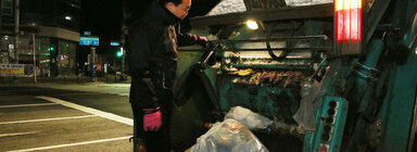 환경미화원 작업현장 방문 청소차 작동 모습1