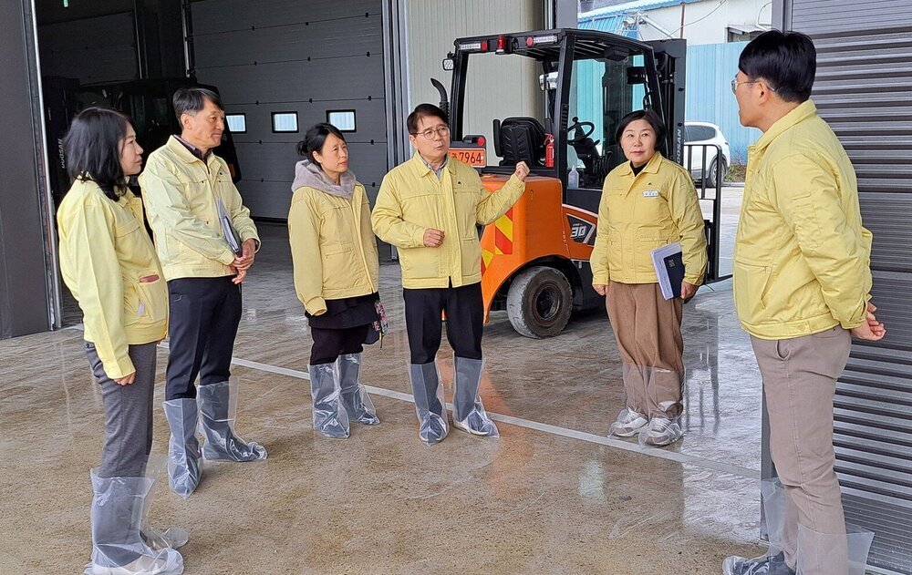 농림축산검역본부장, 나주시 고병원성 AI 방역 현장 점검
새로운글